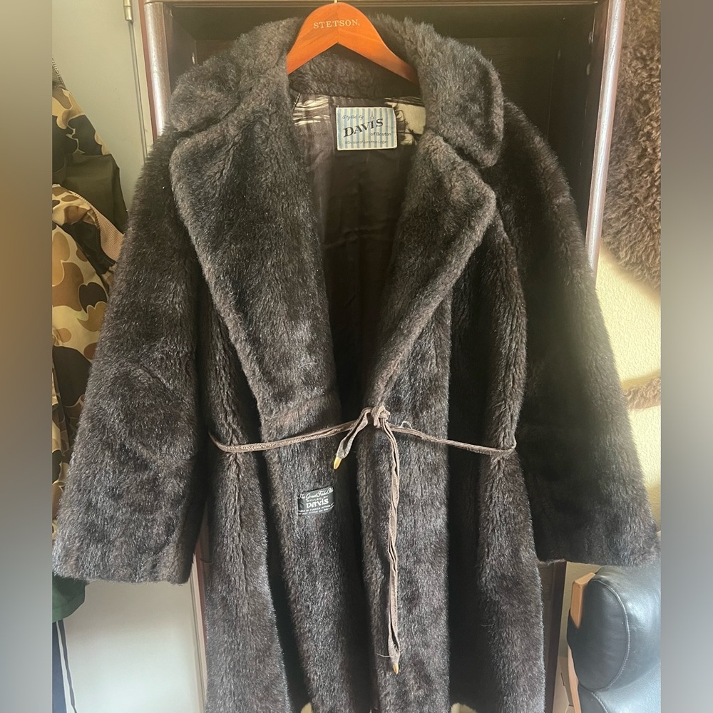 Davis Women’s Black Belted Mid-Length Coat Satin Lined Vintage Size M